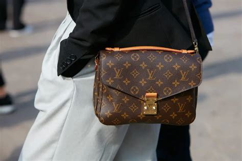 crossbody white louis vuitton bag|louis vuitton crossbody pouch bag.